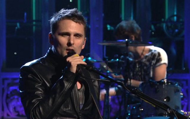 Muse performed "Madness and "Panic Station."